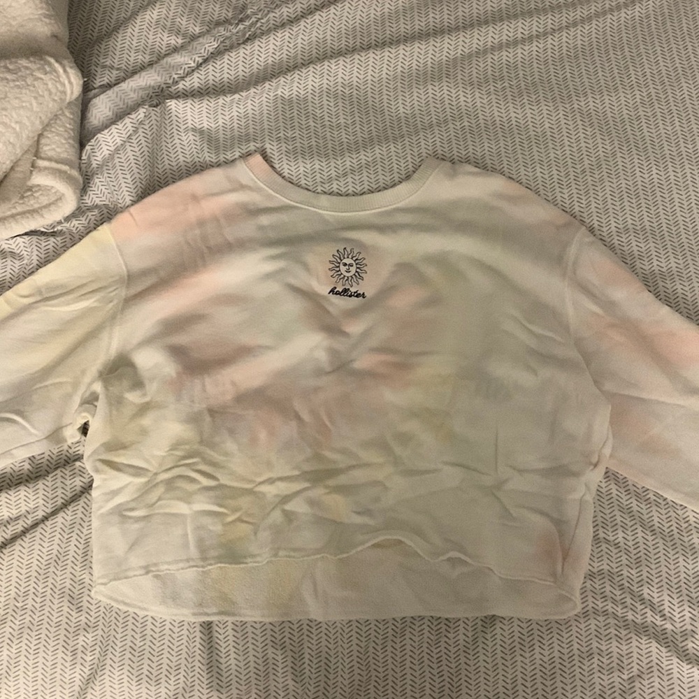 Hollister cropped sweatshirt